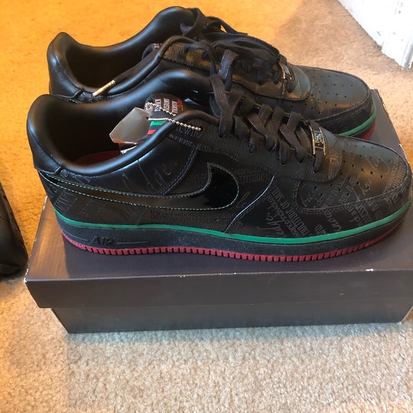 Air Force ones - Picture 2 of 8